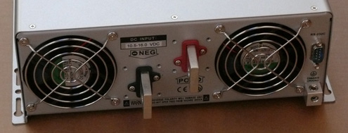 Rückseite vom WRS Sinus Wechselrichter 3000 Watt 12 Volt